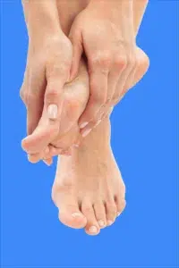 douleur en dessous du pied dès les premiers pas